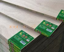 金汉板材 14.5mm木芯板(细木工板)老幼怡然居系列 杨木E1级环保-武汉双龙木业发展有限责任公司